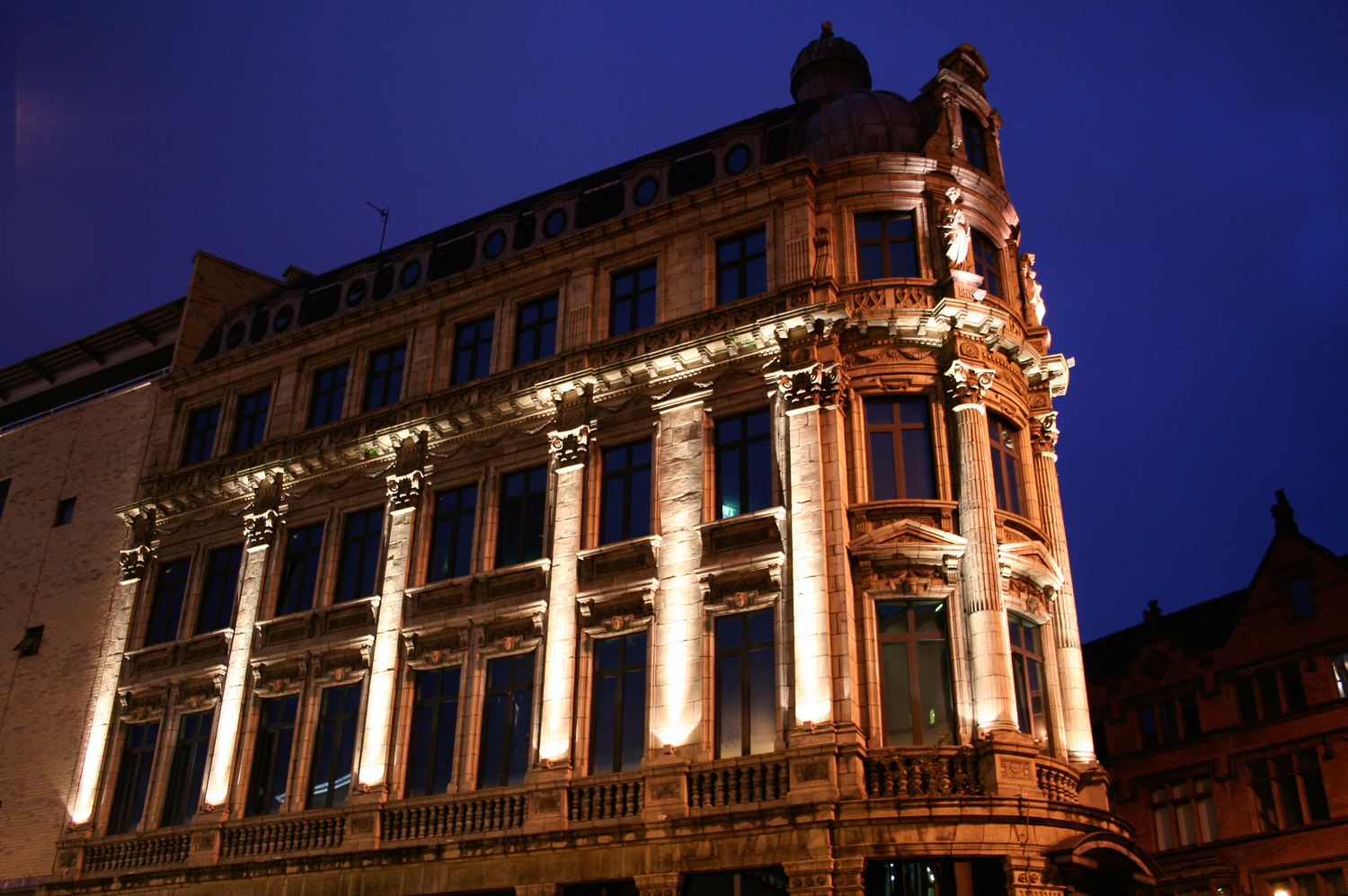 Liverpool Building Lighting
